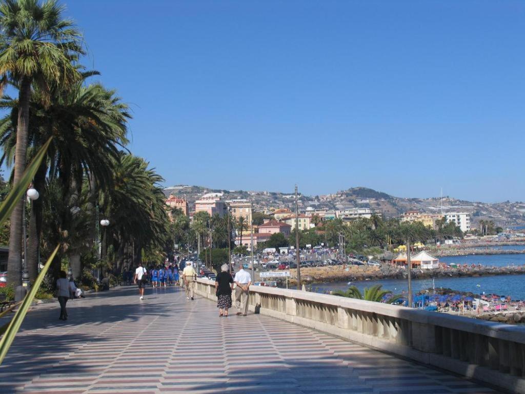 Casa Vacanza Rossella Sanremo Eksteriør billede